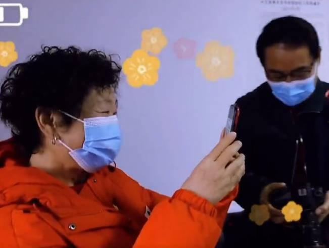 张檬金恩圣最新爆料领证,甜蜜爱情步入婚姻殿堂